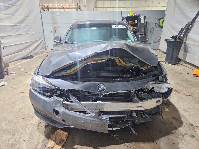 74467415 :رقم المزاد ، WBA8E5G52GNU20565 vin ، 2016 Bmw 320 مزاد بيع
