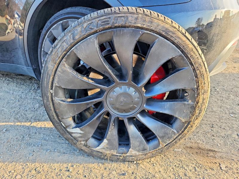 99788055 :رقم المزاد ، 7SAYGDEFXNF326676 vin ، 2022 Tesla Model Y مزاد بيع