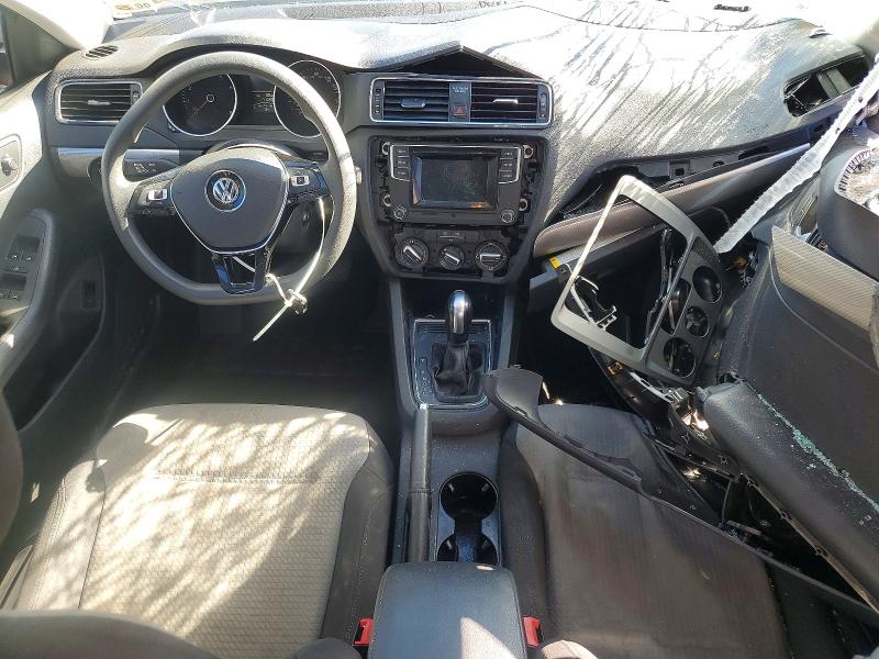 73330965 :رقم المزاد ، 3VW2B7AJ0HM392258 vin ، 2017 Volkswagen Jetta مزاد بيع