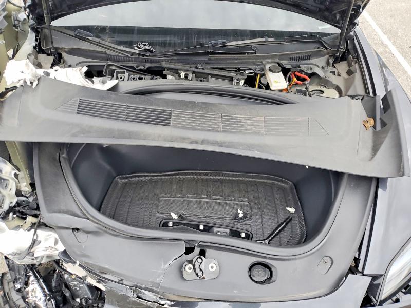 97238455 :رقم المزاد ، 5YJ3E1ET1SF987588 vin ، 2025 Tesla Model 3 مزاد بيع