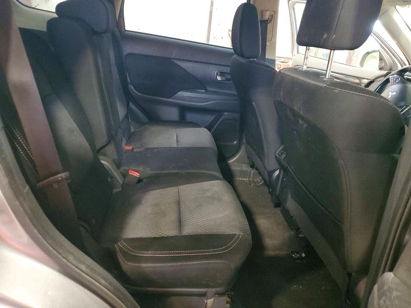 74865705 :رقم المزاد ، JA4AZ2A34KZ610426 vin ، 2019 Mitsubishi Outlander مزاد بيع