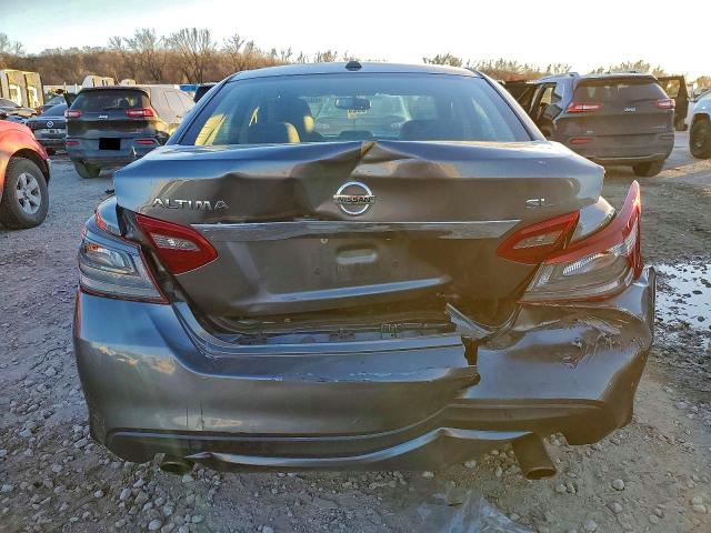 2018 Nissan Altima მანქანა იყიდება აუქციონზე, vin: 1N4AL3AP8JC246213, აუქციონის ნომერი: 98846905