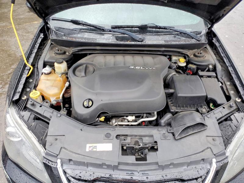 98061095 :رقم المزاد ، 1C3CCBBG1EN132032 vin ، 2014 Chrysler 200 مزاد بيع