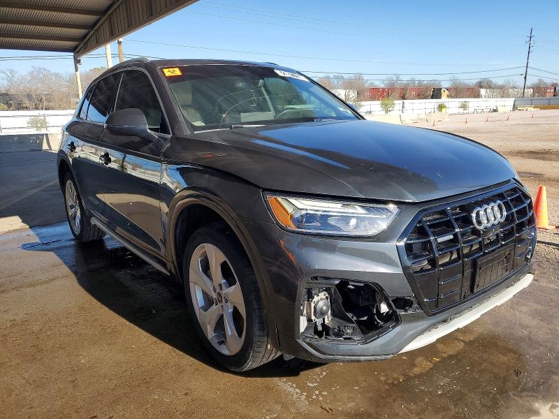 72677135 :رقم المزاد ، WA1BAAFY4M2010205 vin ، 2021 Audi Q5 Premium مزاد بيع