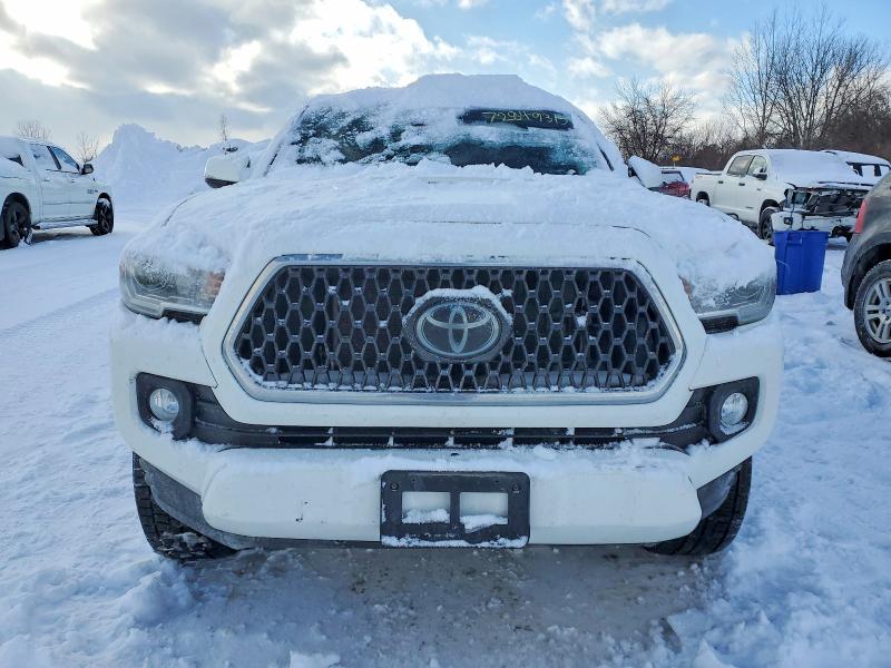 Aukcja sprzedaży 2018 Toyota Tacoma, vin: 5TFDZ5BN1JX030081, numer aukcji: 72849315
