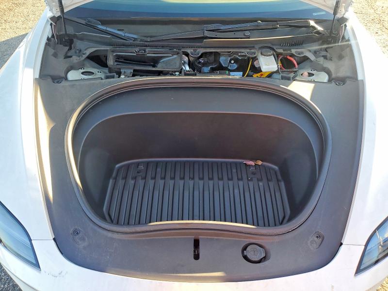 72440195 :رقم المزاد ، 5YJ3E1EAXSF885222 vin ، 2025 Tesla Model 3 مزاد بيع