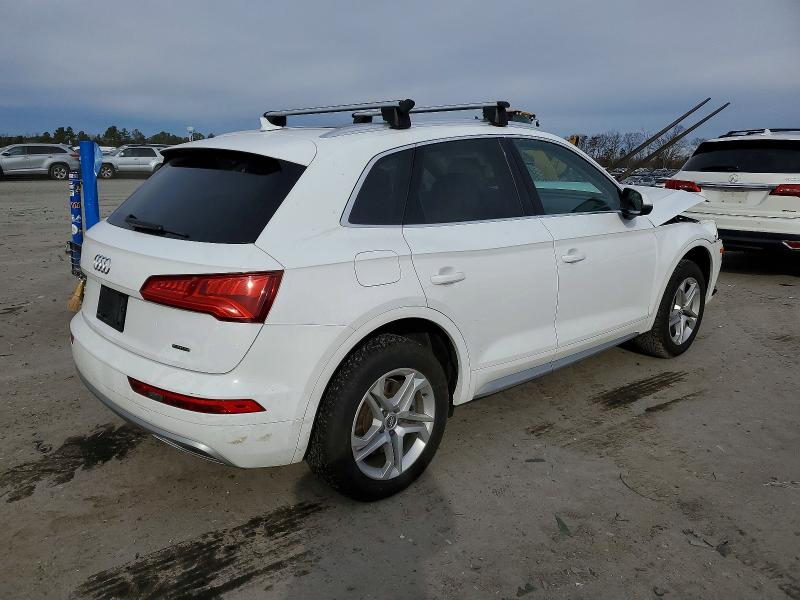 73103325 :رقم المزاد ، WA1ANAFY7K2046838 vin ، 2019 Audi Q5 مزاد بيع