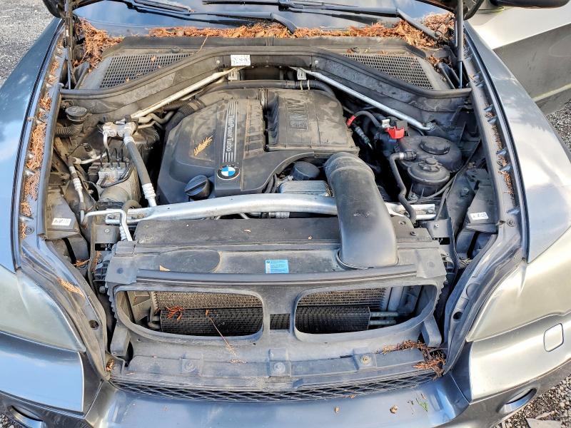 73193265 :رقم المزاد ، 5UXZV4C58BL740984 vin ، 2011 Bmw X5 Xdrive3 مزاد بيع