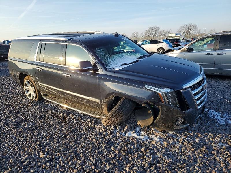 98846405 :رقم المزاد ، 1GYS4HKJ6HR355256 vin ، 2017 Cadillac Escalade مزاد بيع