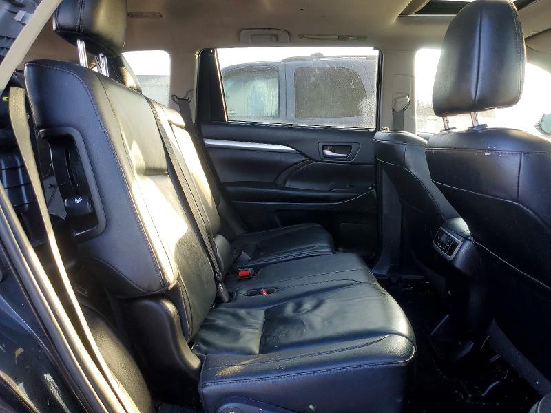 Продажа на аукционе авто 2019 Toyota Highlander, vin: 5TDKZRFH4KS359769, номер лота: 72772485