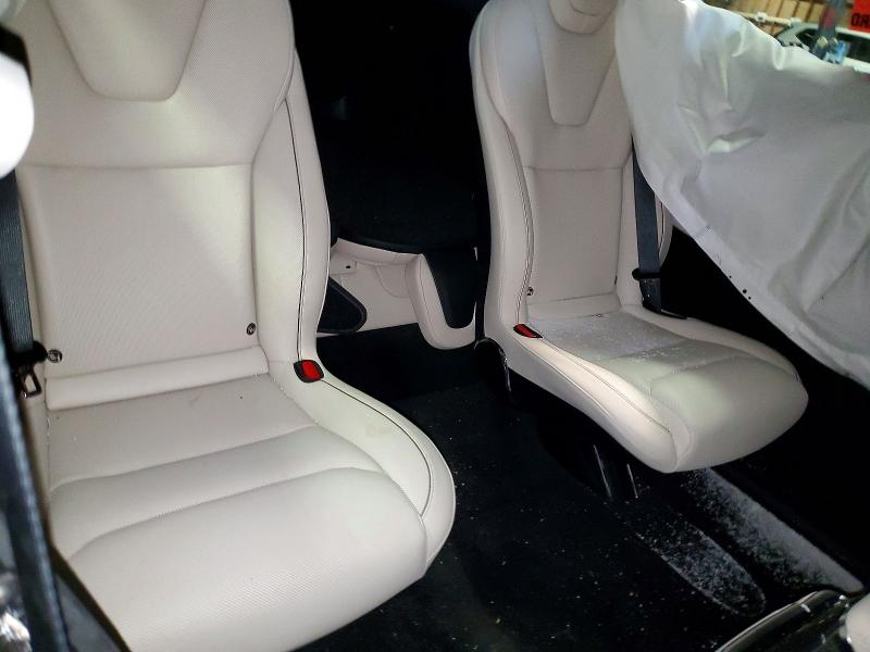73002985 :رقم المزاد ، 7SAXCBE66SF468224 vin ، 2025 Tesla Model X مزاد بيع