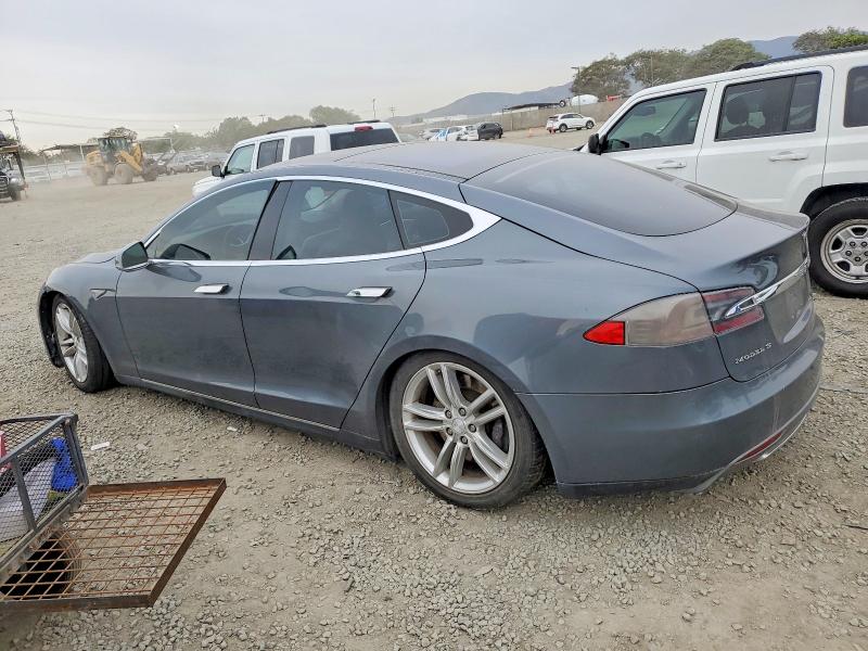Продажа на аукционе авто 2013 Tesla Model S, vin: 5YJSA1DP6DFP07422, номер лота: 74747115
