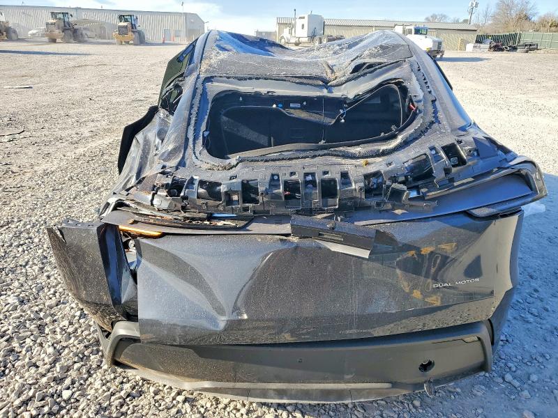 Продажа на аукционе авто 2026 Tesla Model Y, vin: 7SAYGDEE5TA611609, номер лота: 98993975