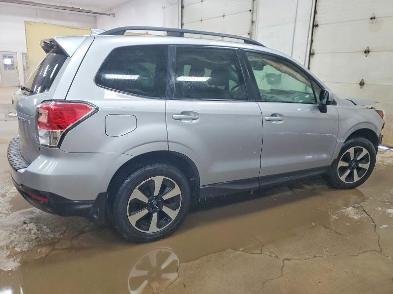 74052225 :رقم المزاد ، JF2SJADC6JH529280 vin ، 2018 Subaru Forester مزاد بيع