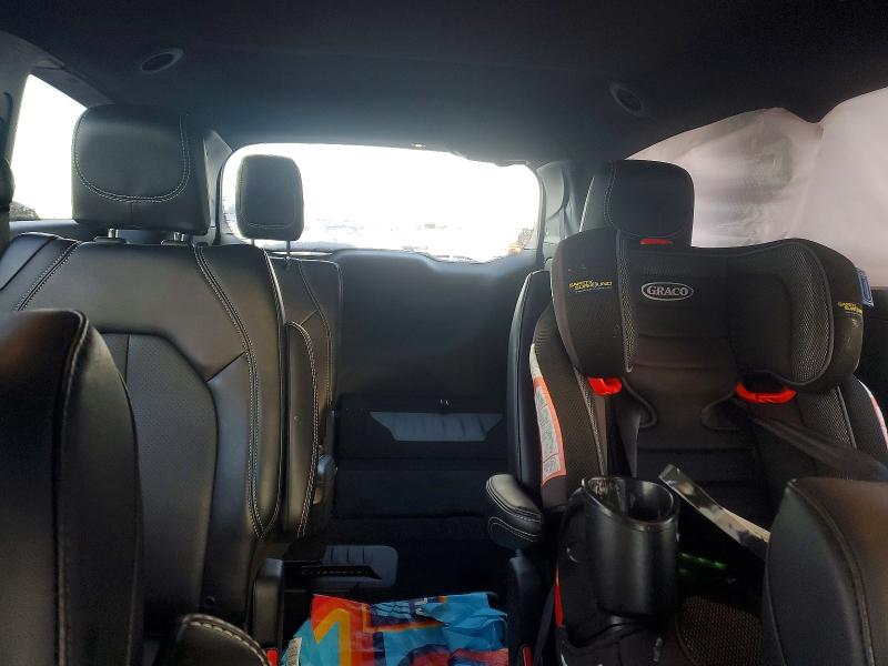 75444085 :رقم المزاد ، 2C4RC1CG5SR611518 vin ، 2025 Chrysler Voyager مزاد بيع