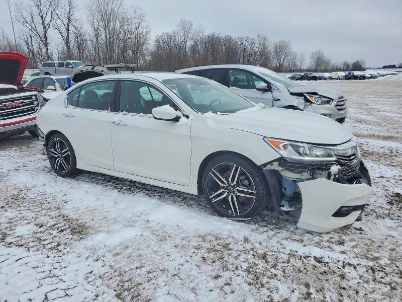 2017 Honda Accord მანქანა იყიდება აუქციონზე, vin: 1HGCR2F68HA104348, აუქციონის ნომერი: 99657265