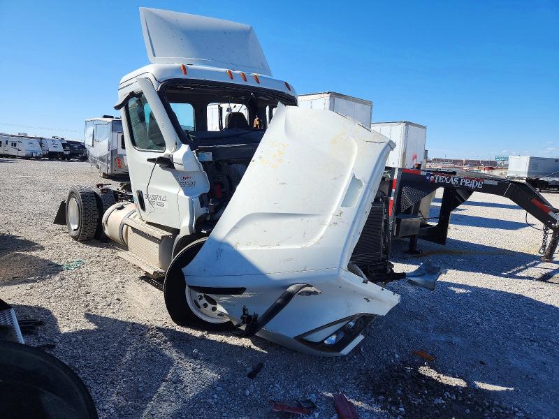 2022 Freightliner Cascadia მანქანა იყიდება აუქციონზე, vin: 3AKBHSDV5NSNP1652, აუქციონის ნომერი: 73049915