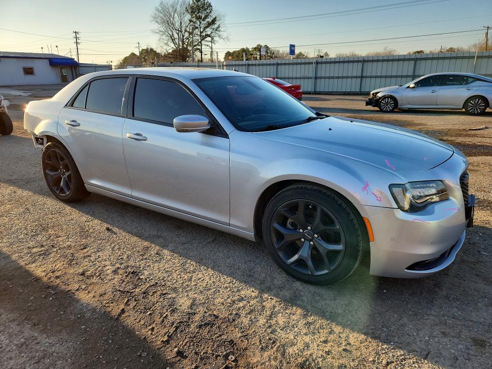 Продаж на аукціоні авто 2023 Chrysler 300, vin: 2C3CCABG3PH538416, номер лоту: 74637605