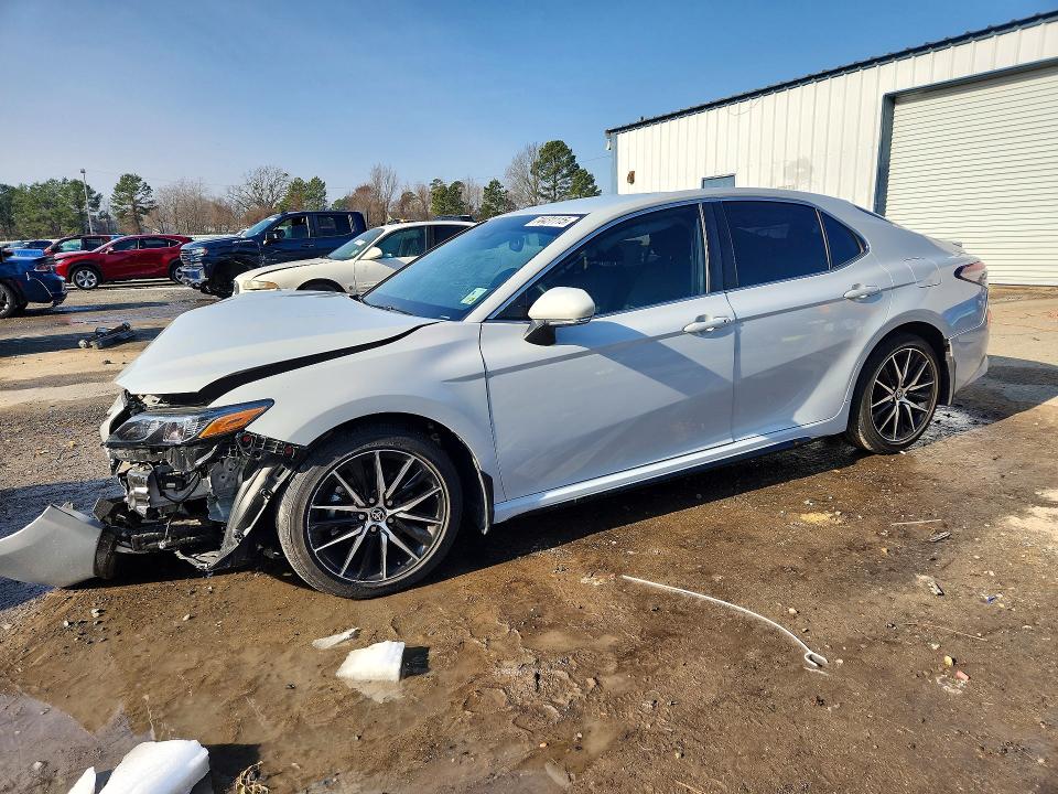 Продажа на аукционе авто 2024 Toyota Camry, vin: 4T1T11AK9RU198840, номер лота: 74431115