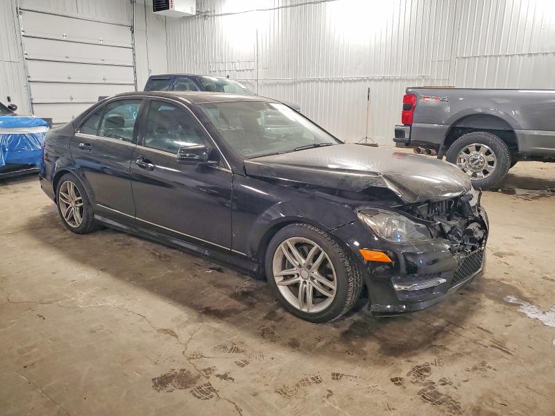 2014 Mercedes-benz C მანქანა იყიდება აუქციონზე, vin: WDDGF8AB4ER306235, აუქციონის ნომერი: 74659925