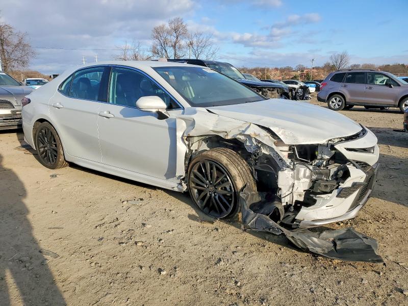 2022 Toyota Camry მანქანა იყიდება აუქციონზე, vin: 4T1K61AK9NU015413, აუქციონის ნომერი: 98356335
