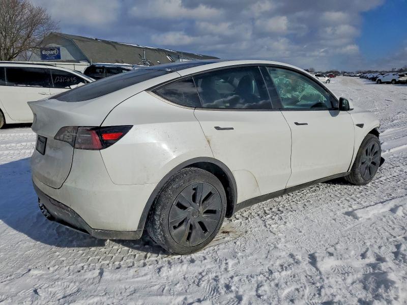 2024 Tesla Model Y მანქანა იყიდება აუქციონზე, vin: 7SAYGDED5RF103322, აუქციონის ნომერი: 74109375