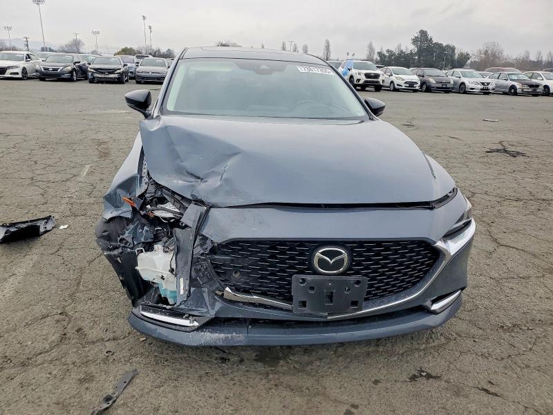 Продажа на аукционе авто 2022 Mazda 3, vin: 3MZBPBAY8NM309933, номер лота: 73817355
