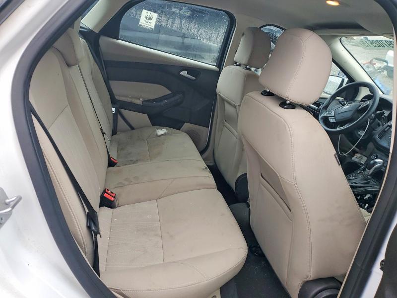 99702515 :رقم المزاد ، 1FADP3K28GL232471 vin ، 2016 Ford Focus مزاد بيع