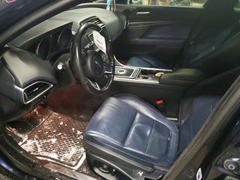 74077855 :رقم المزاد ، SAJAL4BV8HA962596 vin ، 2017 Jaguar Xe مزاد بيع