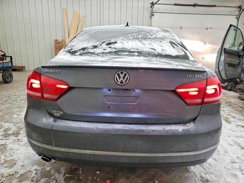 2015 Volkswagen Passat მანქანა იყიდება აუქციონზე, vin: 1VWCV7A30FC027672, აუქციონის ნომერი: 74739505