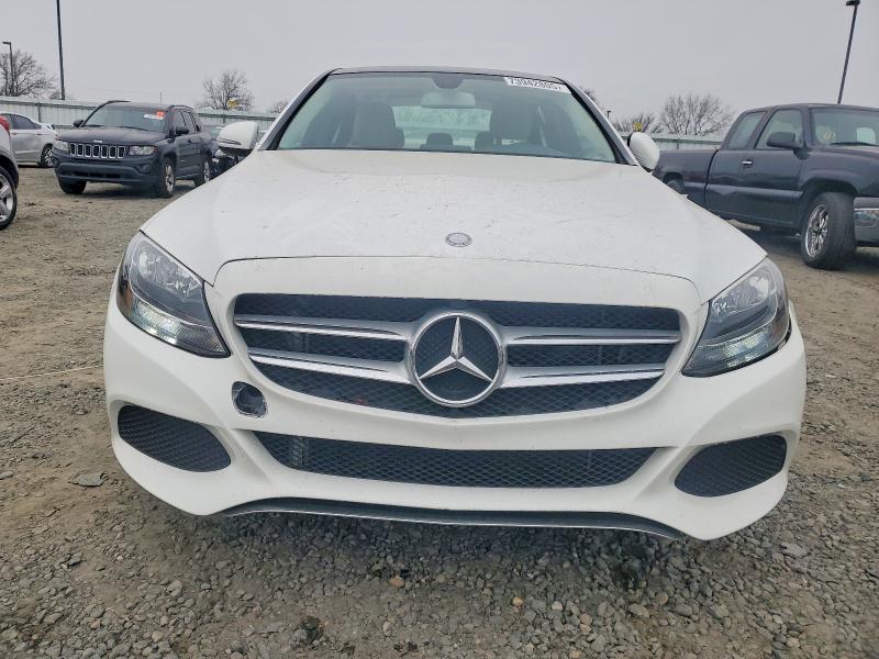 73942805 :رقم المزاد ، 55SWF4JBXHU229328 vin ، 2017 Mercedes-benz C 300 مزاد بيع