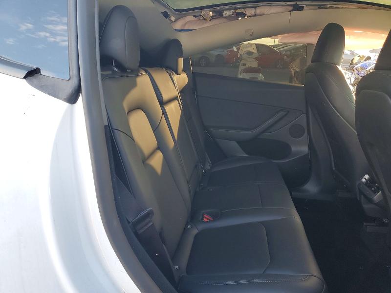 72269555 :رقم المزاد ، 7SAYGDED5RF120492 vin ، 2024 Tesla Model Y مزاد بيع