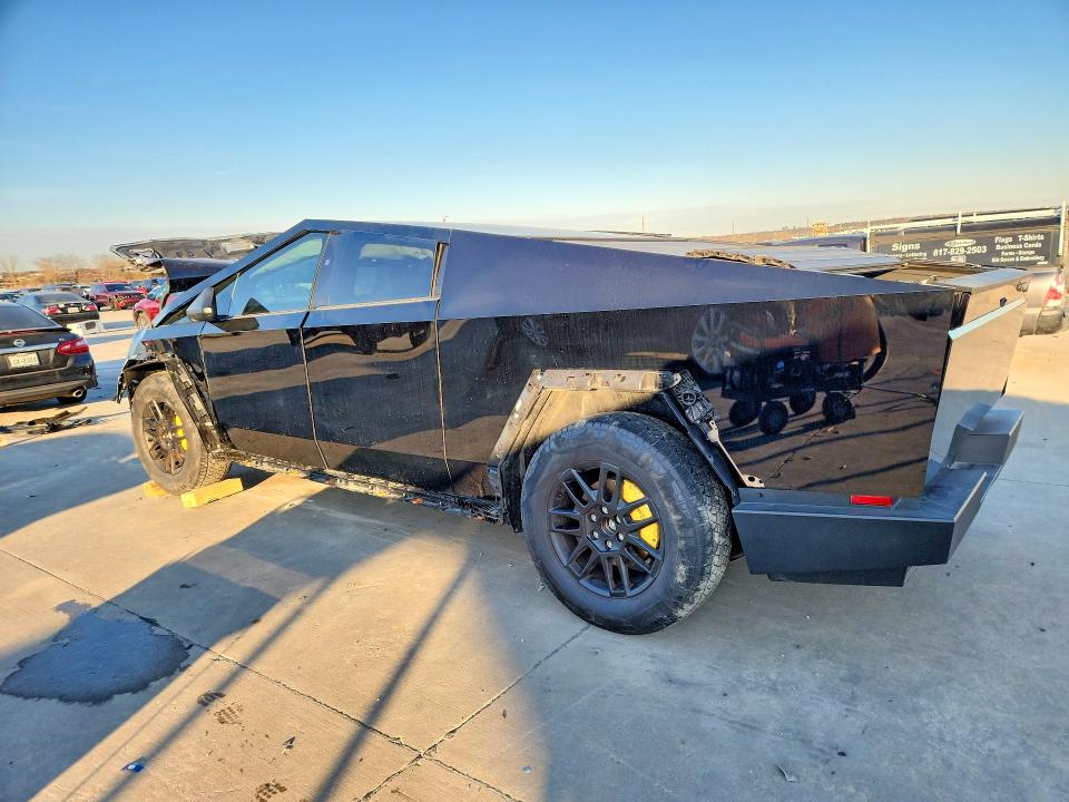 72872395 :رقم المزاد ، 7G2CEHED3SA078604 vin ، 2025 Tesla Cybertruck مزاد بيع