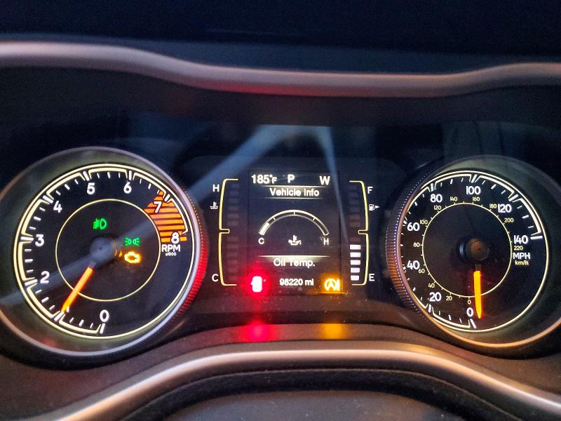 99357925 :رقم المزاد ، 1C4PJMCS3HW615361 vin ، 2017 Jeep Cherokee مزاد بيع
