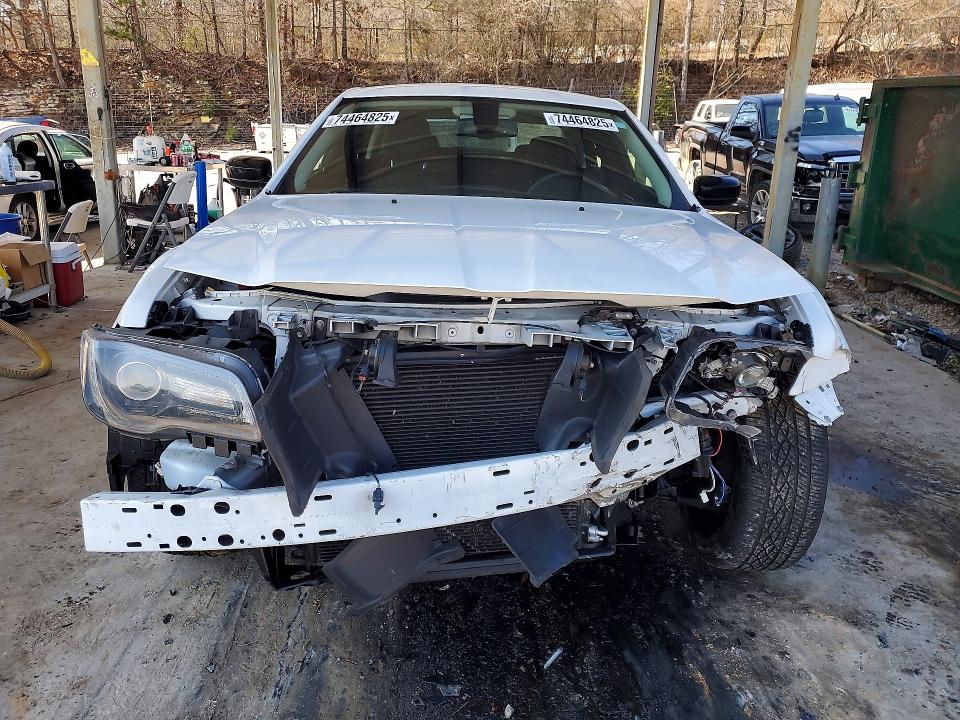 Продаж на аукціоні авто 2022 Chrysler 300, vin: 2C3CCAAG4NH236745, номер лоту: 49662146