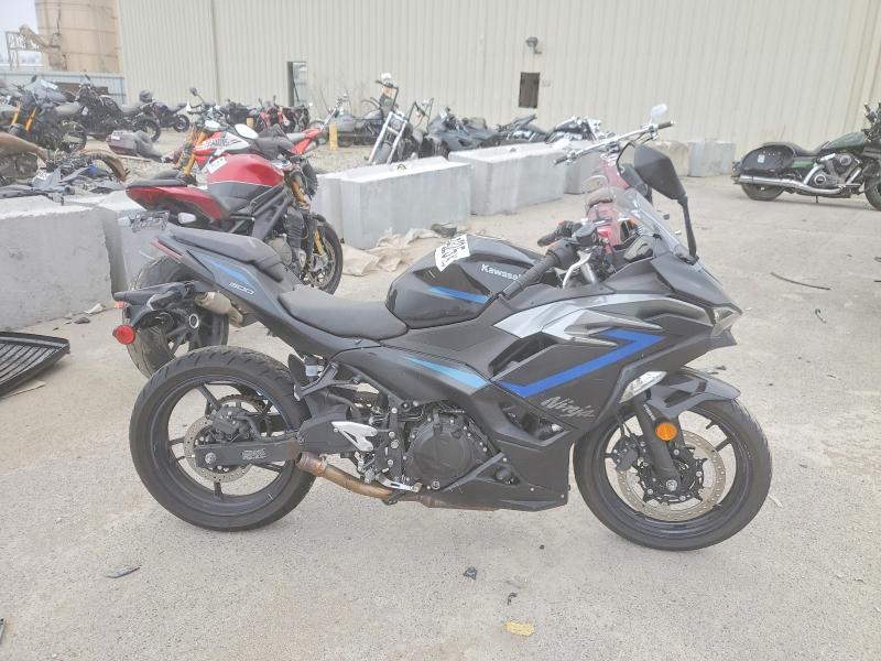 Auction sale of the 2025 Kawasaki Ex500, vin: ML5EXGG15SDA63113, lot number: 72744325