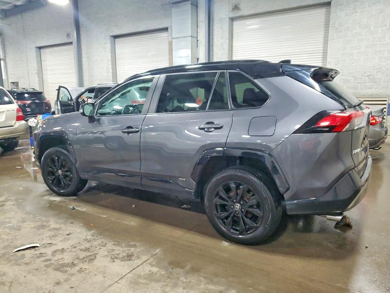 73531595 :رقم المزاد ، 2T3E6RFV3NW030639 vin ، 2022 Toyota Rav4 مزاد بيع
