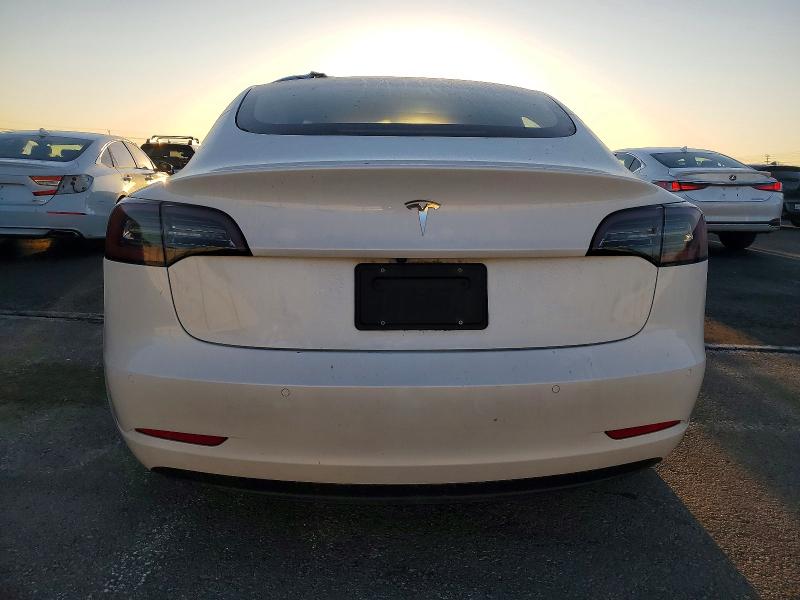 73965195 :رقم المزاد ، 5YJ3E1EA7NF307521 vin ، 2022 Tesla Model 3 مزاد بيع
