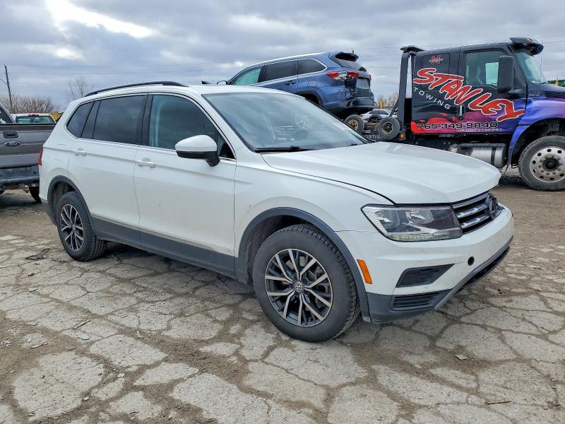 Продаж на аукціоні авто 2018 Volkswagen Tiguan, vin: 3VV2B7AX9JM191263, номер лоту: 72186975
