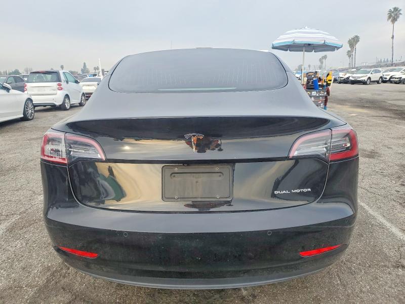 72332625 :رقم المزاد ، 5YJ3E1EB3LF806970 vin ، 2020 Tesla Model 3 مزاد بيع