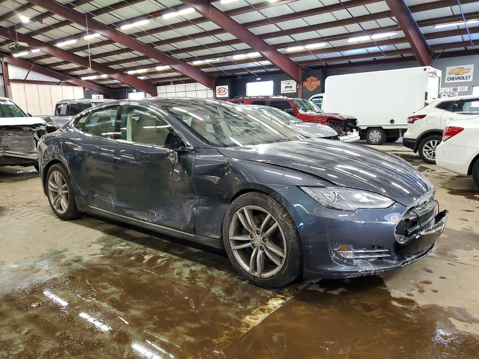 74954845 :رقم المزاد ، 5YJSA1H29FFP71312 vin ، 2015 Tesla Model S مزاد بيع