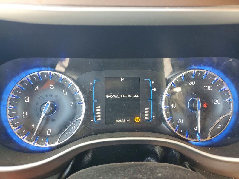 99900885 :رقم المزاد ، 2C4RC1BG6HR656512 vin ، 2017 Chrysler Pacifica مزاد بيع