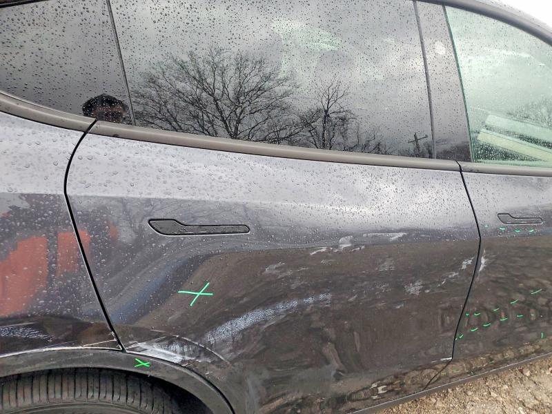 Продаж на аукціоні авто 2024 Tesla Model Y, vin: 7SAYGDED4RF085606, номер лоту: 96692175