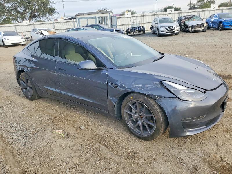 2022 Tesla Model 3 მანქანა იყიდება აუქციონზე, vin: 5YJ3E1EB0NF229298, აუქციონის ნომერი: 74198595