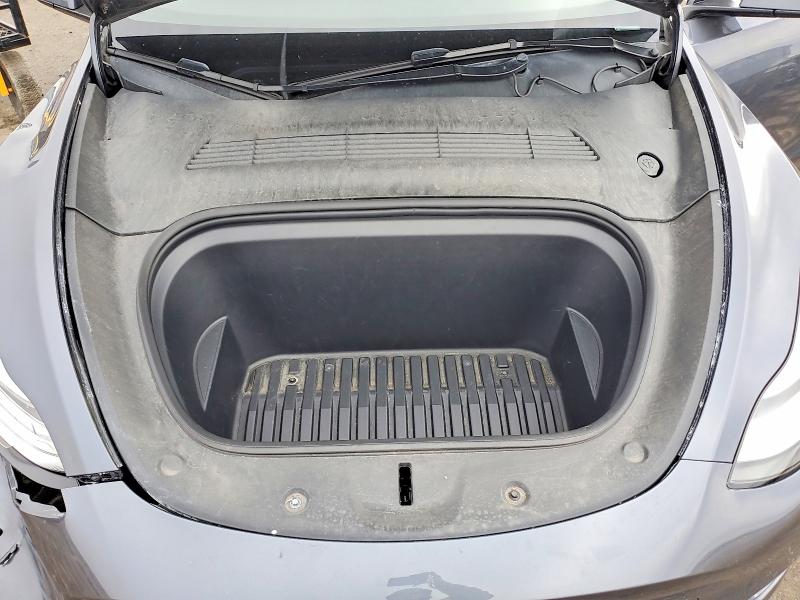 Auction sale of the 2022 Tesla Model Y, vin: 7SAYGDEEXNA008108, lot number: 72955055