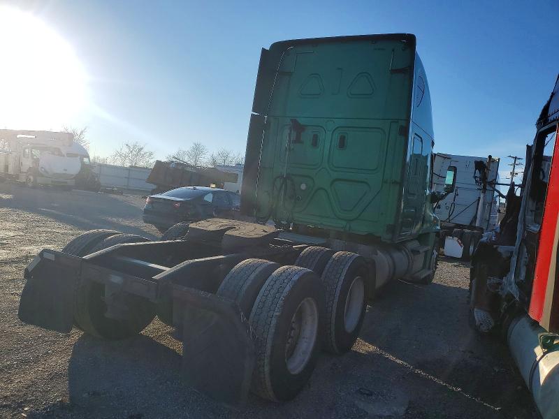 2018 Freightliner Cascadia 1 მანქანა იყიდება აუქციონზე, vin: 3AKJGLDR7JSJV0730, აუქციონის ნომერი: 74024665