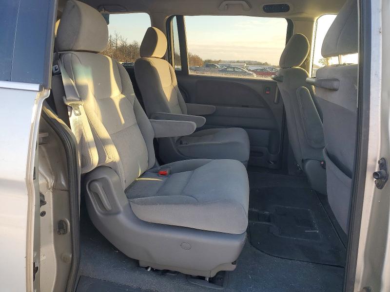 99106745 :رقم المزاد ، 5FNRL38265B056121 vin ، 2005 Honda Odyssey مزاد بيع