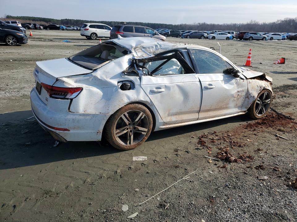 75484785 :رقم المزاد ، WAUFNAF42HN021875 vin ، 2017 Audi A4 مزاد بيع