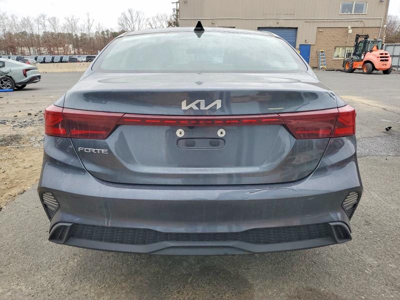 99301955 :رقم المزاد ، 3KPF24AD6PE643046 vin ، 2023 Kia Forte Lx مزاد بيع