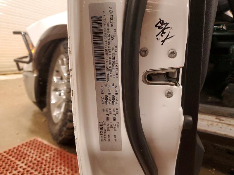 99007605 :رقم المزاد ، 1C6RR7VT1HS863129 vin ، 2017 Ram 1500 مزاد بيع